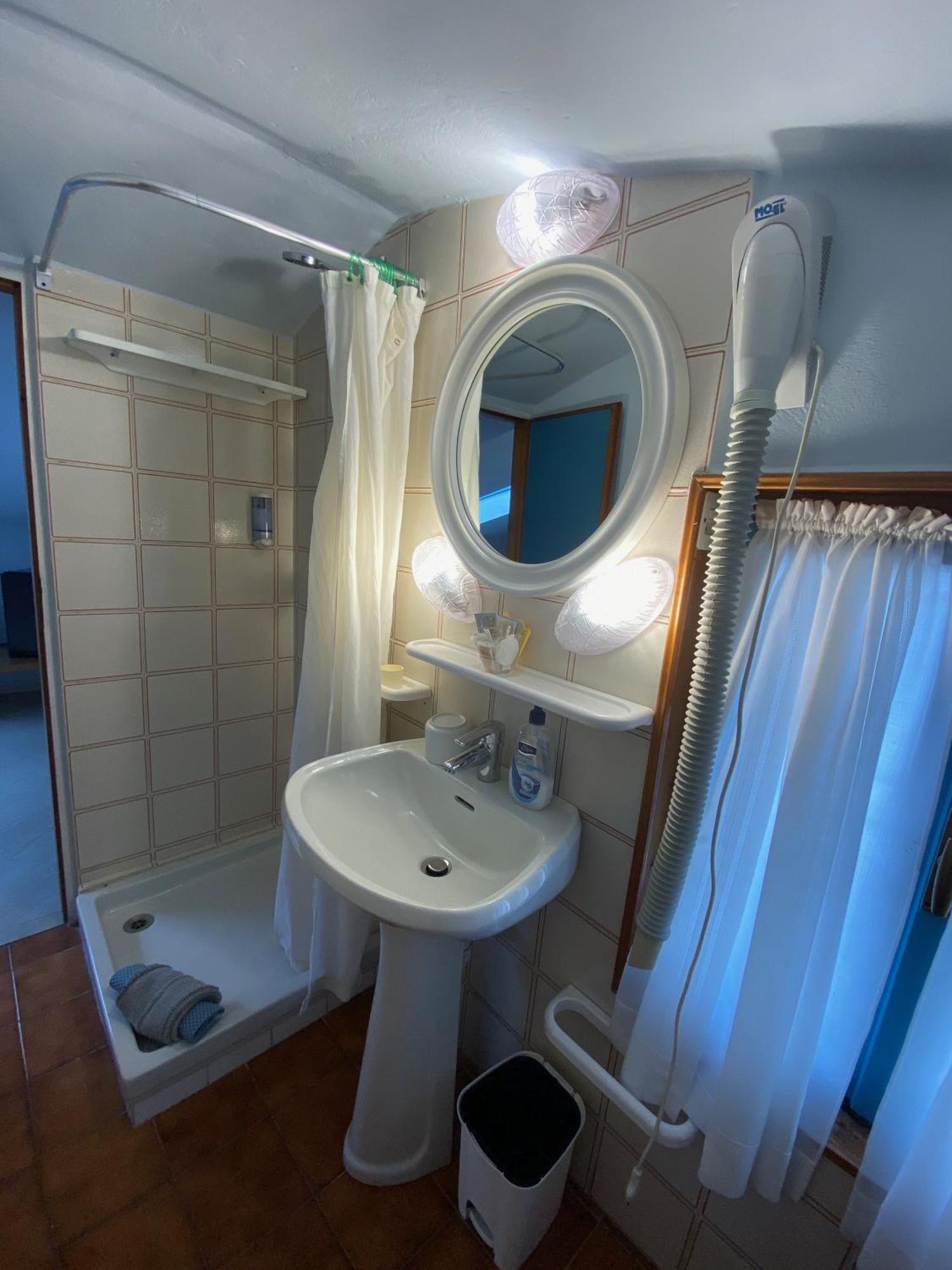Albergo La Pineta Marina dʼMarina dʼAndora Szoba fotó